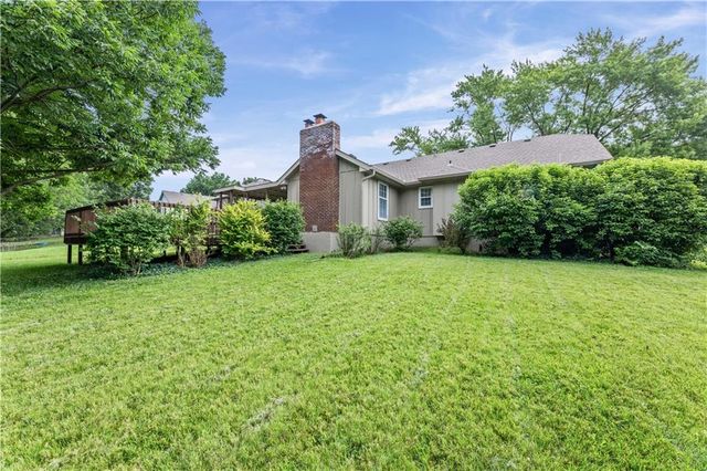 9700 N Charlotte Street, Kansas City, MO 64155