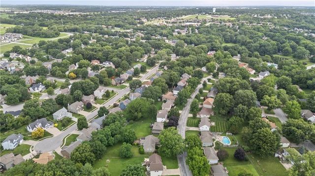 9700 N Charlotte Street, Kansas City, MO 64155