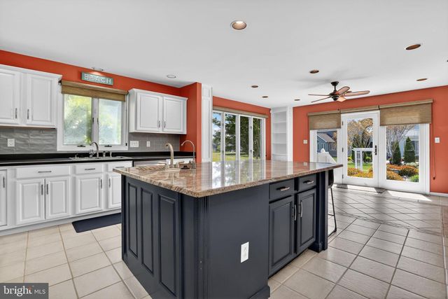 6 HERON ISLE CT, Ocean Pines, MD 21811