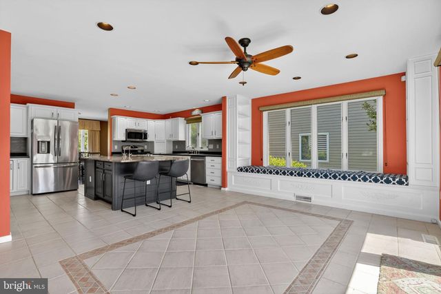 6 HERON ISLE CT, Ocean Pines, MD 21811