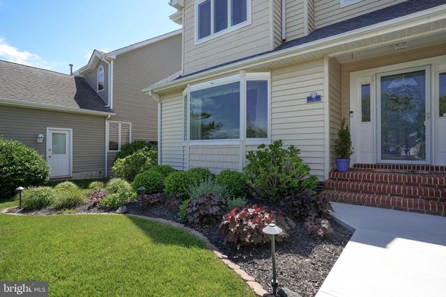 6 HERON ISLE CT, Ocean Pines, MD 21811