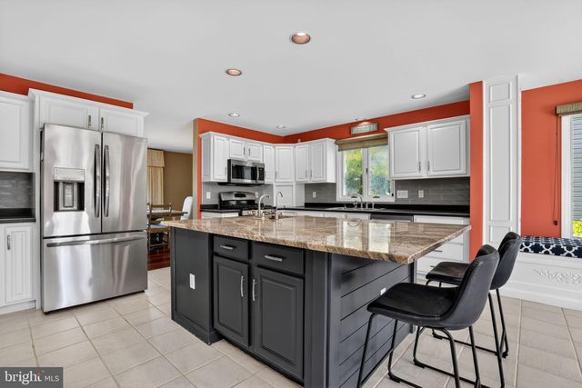 6 HERON ISLE CT, Ocean Pines, MD 21811