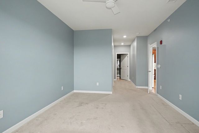 11 Peters Farm Way 409, Westborough, MA 01581