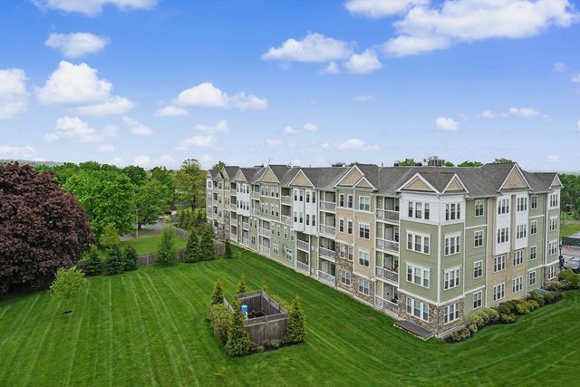 11 Peters Farm Way 409, Westborough, MA 01581