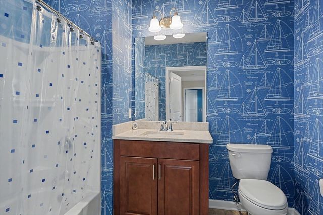 11 Peters Farm Way 409, Westborough, MA 01581