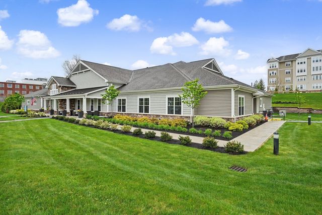 11 Peters Farm Way 409, Westborough, MA 01581
