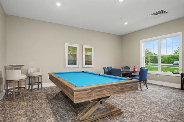 11 Peters Farm Way 409, Westborough, MA 01581