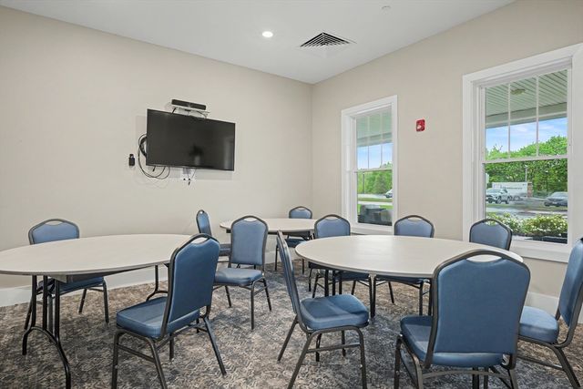 11 Peters Farm Way 409, Westborough, MA 01581