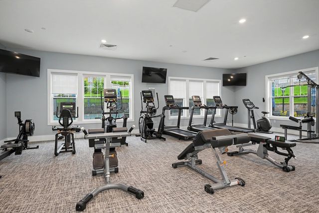11 Peters Farm Way 409, Westborough, MA 01581