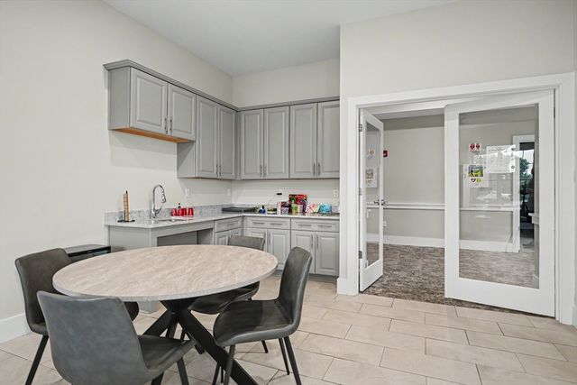 11 Peters Farm Way 409, Westborough, MA 01581