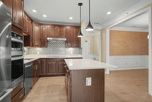 11 Peters Farm Way 409, Westborough, MA 01581
