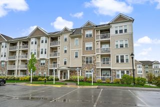 11 Peters Farm Way 409, Westborough, MA 01581