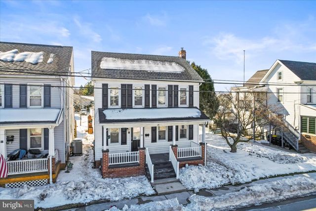 15 WESTMINSTER AVE, Hanover, PA 17331