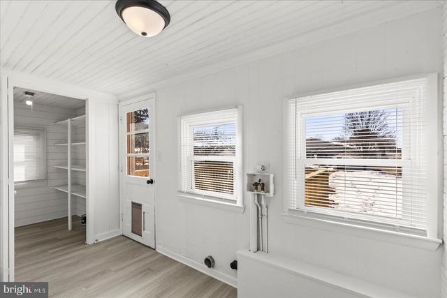 15 WESTMINSTER AVE, Hanover, PA 17331