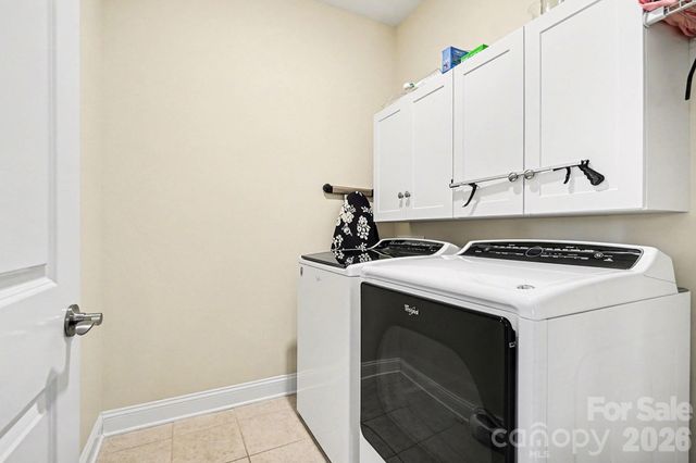 8407 Festival Way, Charlotte, NC 28215