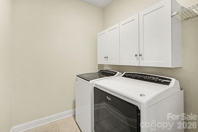 8407 Festival Way, Charlotte, NC 28215