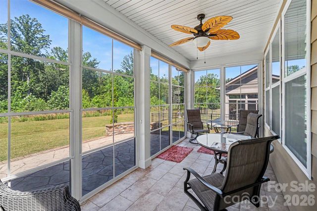 8407 Festival Way, Charlotte, NC 28215