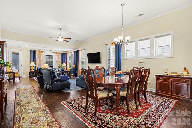 8407 Festival Way, Charlotte, NC 28215