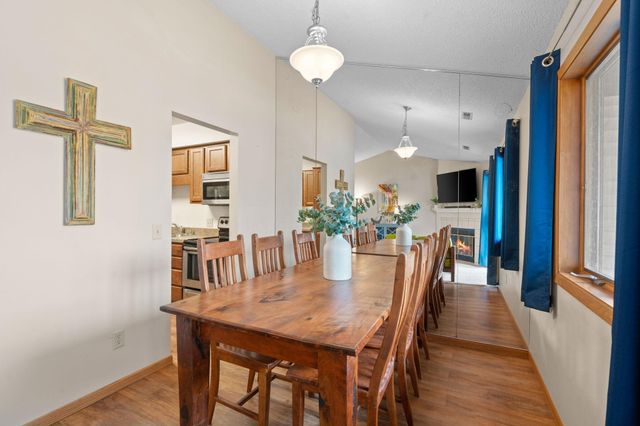 2644 Lake Court Drive 31, Mounds View, MN 55112