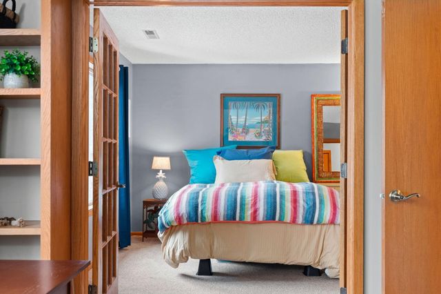 2644 Lake Court Drive 31, Mounds View, MN 55112