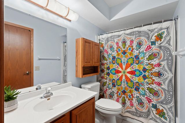 2644 Lake Court Drive 31, Mounds View, MN 55112