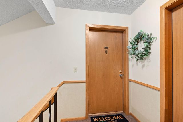 2644 Lake Court Drive 31, Mounds View, MN 55112