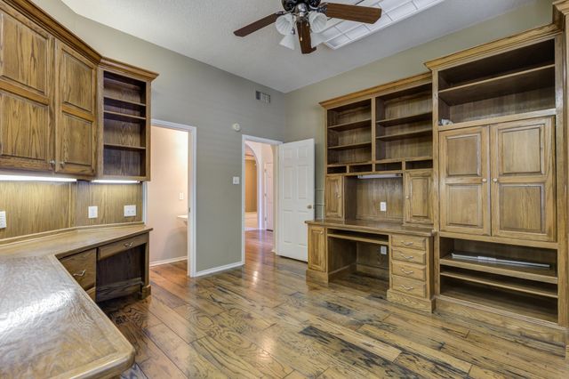 5914 86th Street, Lubbock, TX 79424