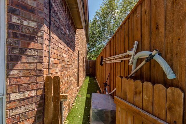 5914 86th Street, Lubbock, TX 79424