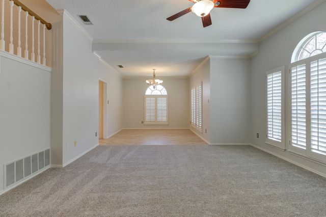 5914 86th Street, Lubbock, TX 79424