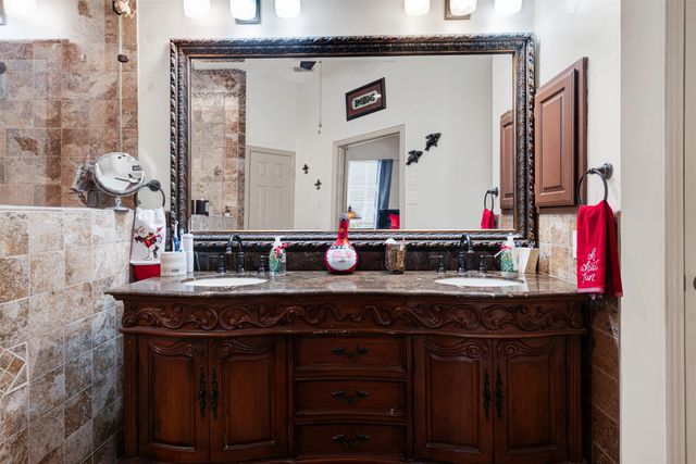 11109 New Orleans Drive, Frisco, TX 75035