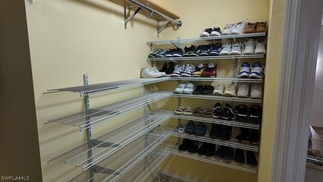 1324 NE 18th ST, Cape Coral, FL 33909