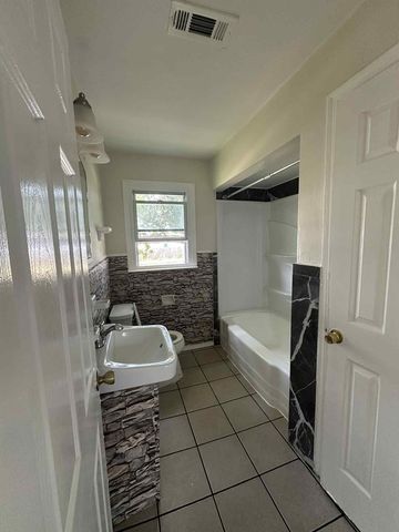 5640 Lakeshore Road, Columbus, GA 31907