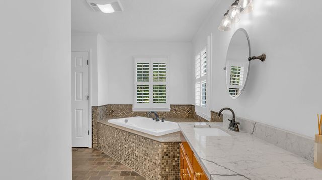 3046 Hawthorne Street, Athens, TN 37303