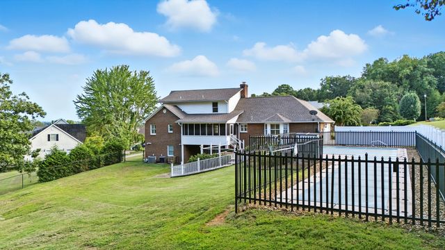 3046 Hawthorne Street, Athens, TN 37303