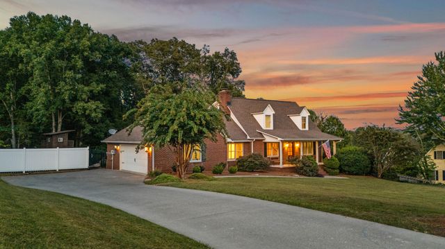 3046 Hawthorne Street, Athens, TN 37303