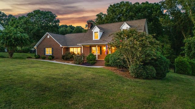 3046 Hawthorne Street, Athens, TN 37303