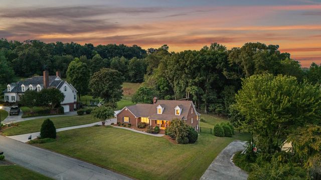 3046 Hawthorne Street, Athens, TN 37303