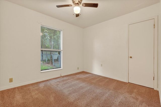 988 N Clinton Street, Stephenville, TX 76401