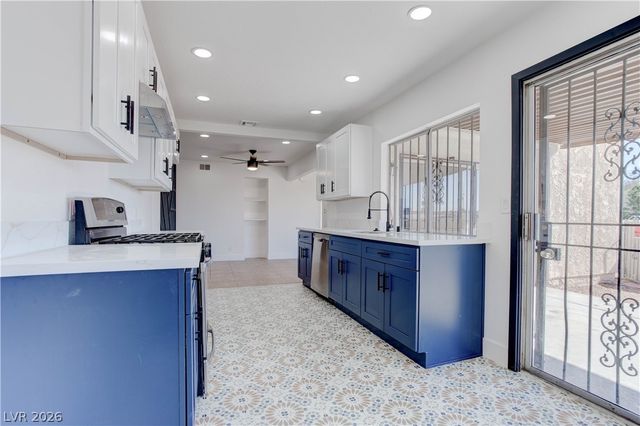 42 Moonlight Drive, Las Vegas, NV 89110