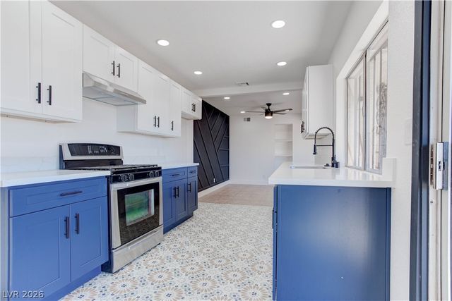 42 Moonlight Drive, Las Vegas, NV 89110