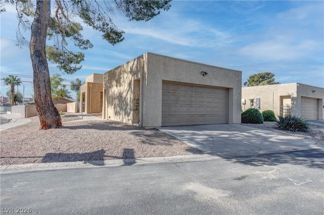 42 Moonlight Drive, Las Vegas, NV 89110