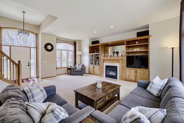 8302 Padre Circle NE, Otsego, MN 55330