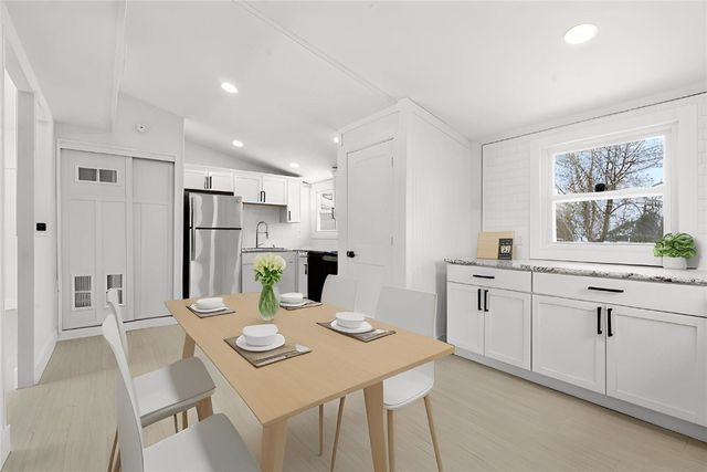 270 Miller SW, Cedar Rapids, IA 52404