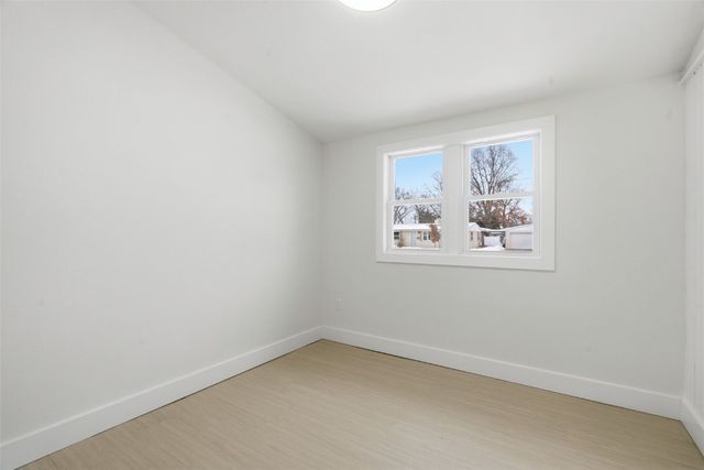 270 Miller SW, Cedar Rapids, IA 52404