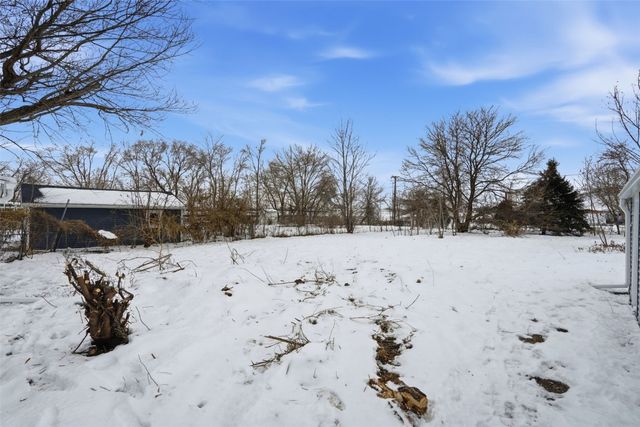 270 Miller SW, Cedar Rapids, IA 52404