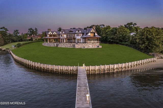 1 Hance Road, Fair Haven, NJ 07704