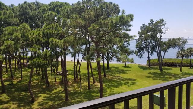 2700 BAYSHORE BOULEVARD 11-306, Dunedin, FL 34698