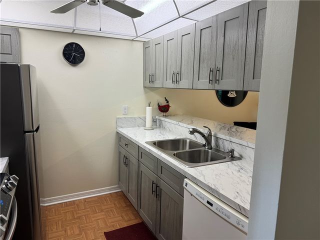 835 18th Street 103, Vero Beach, FL 32960