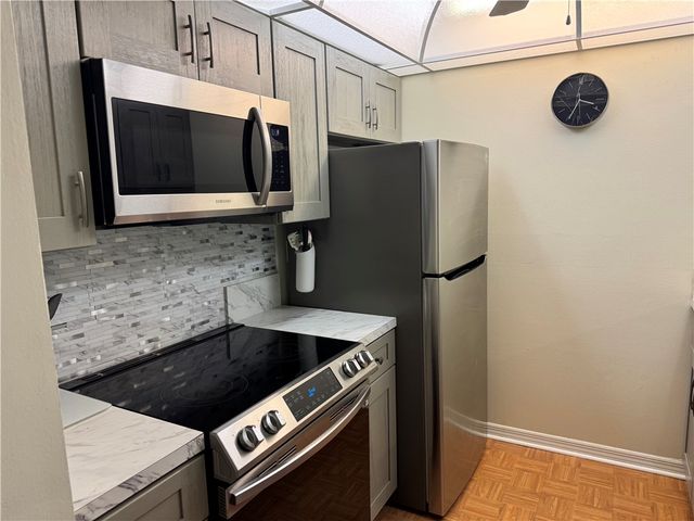 835 18th Street 103, Vero Beach, FL 32960