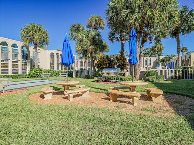 835 18th Street 103, Vero Beach, FL 32960